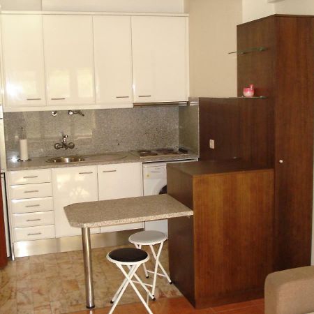Apartamento T1 - 3Min Do Santuario ファティマ エクステリア 写真