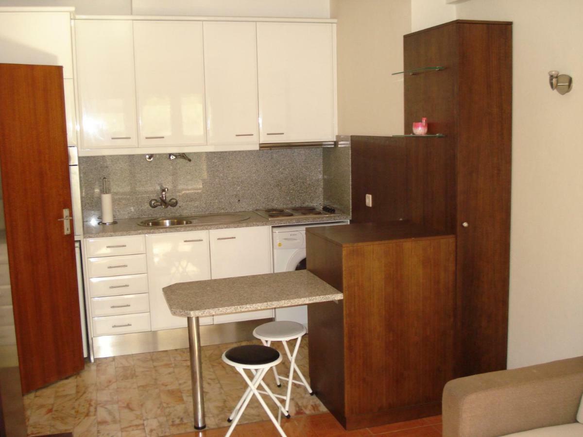 Apartamento T1 - 3Min Do Santuario ファティマ エクステリア 写真